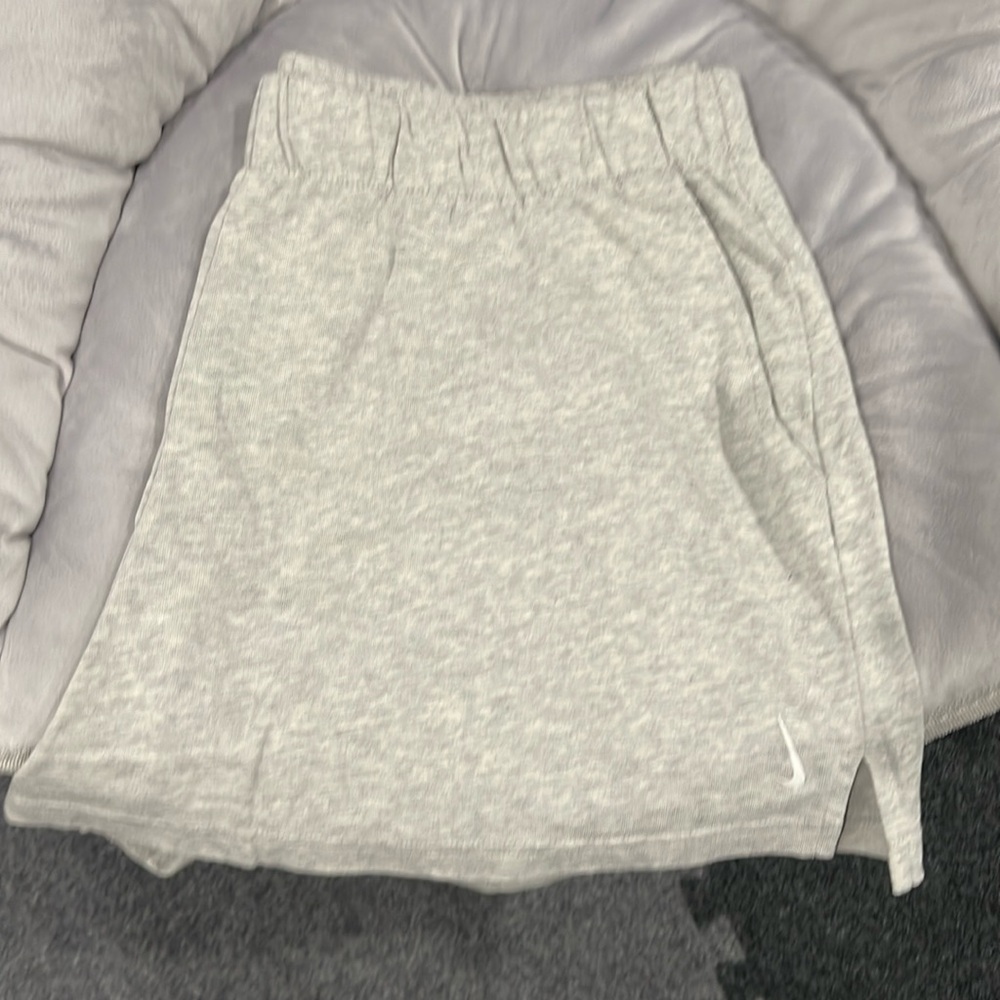 Nike lounge shorts with pockets size XL